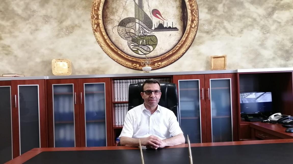 Dr. Ahmet KAŞDİBİ - OKUL MÜDÜRÜ